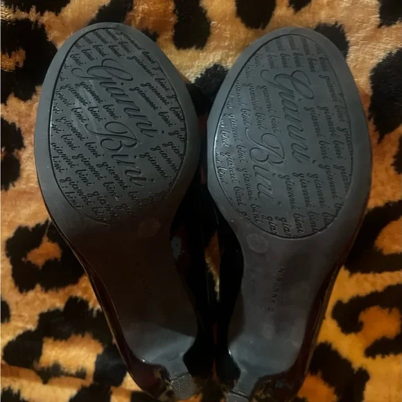 Gianni Bini Slip On Pump Heels Size 7.5 Black Patent Leather Dressy Heeled Shoes - Picture 4 of 4
